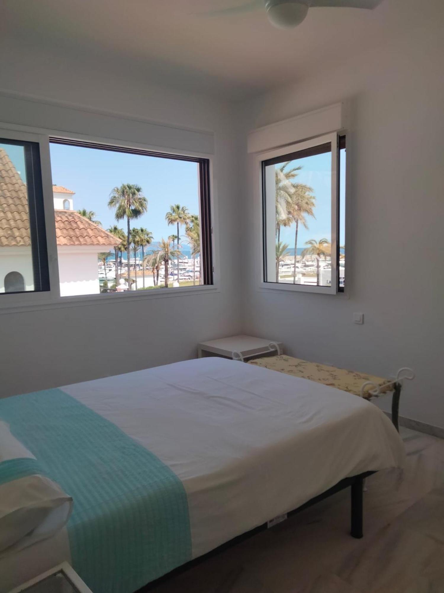 Apartamento En La Playa Манилва Екстериор снимка